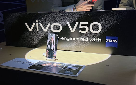 vivo presenta i nuovi V50 e V50 Lite: le caratteristiche