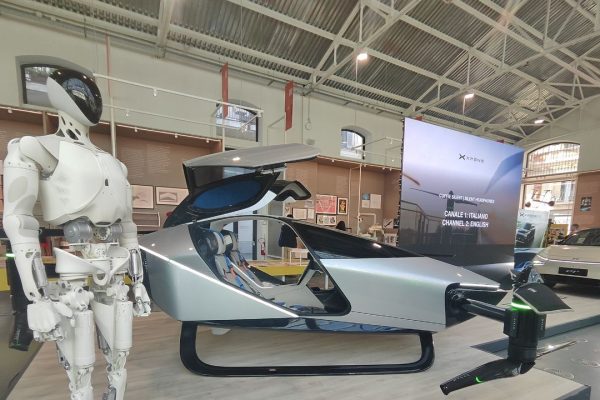 Xpeng, le auto (anche volanti) progettate con l’AI