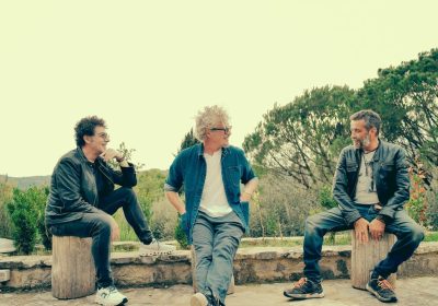 Un Passo alla Volta con Fabi, Silvestri e Gazzè è un’esplosione di emozioni