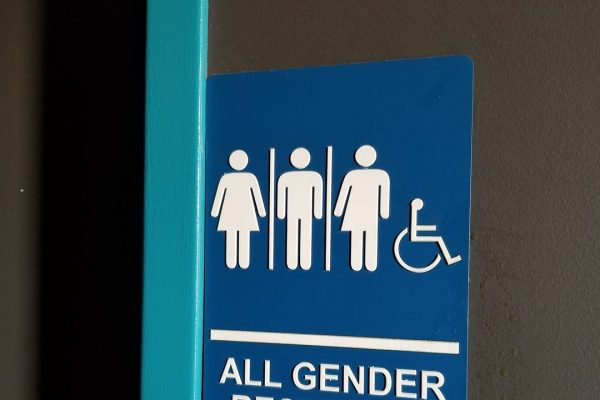 Persone trans nel Regno Unito, introdotto il nuovo obbligo di utilizzare i bagni in base al sesso biologico