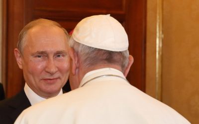 Funerali del papa, ecco perché Putin non rischierebbe nulla se decidesse di partecipare