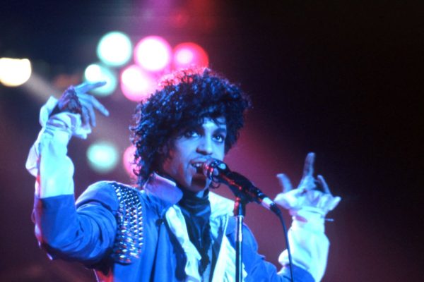Purple Rain, la storia e il significato del brano indimenticabile di Prince