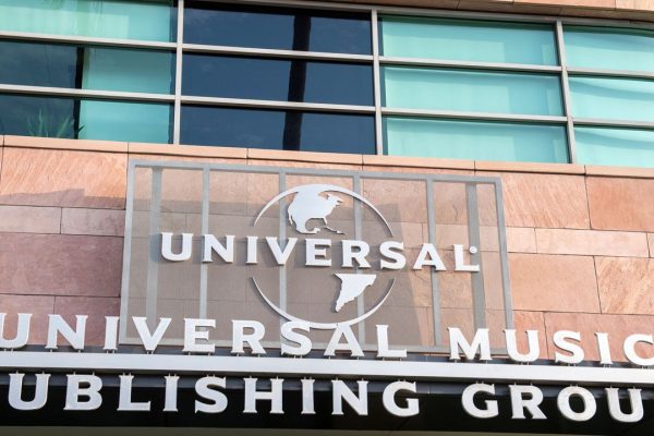 Universal Music vs Anthropic, cosa ci insegna il caso su copyright e intelligenza artificiale