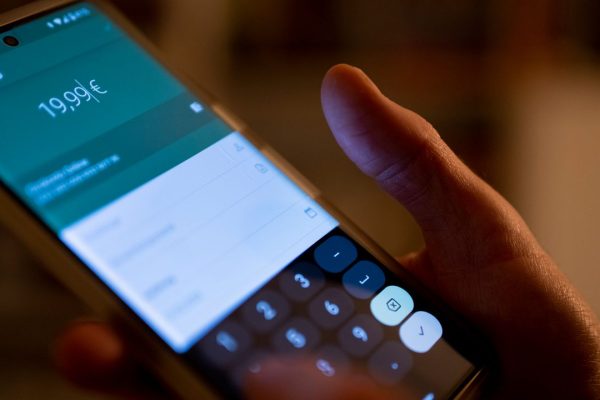 I bonifici istantanei diventano più sicuri, stop a truffe e a errori di compilazione