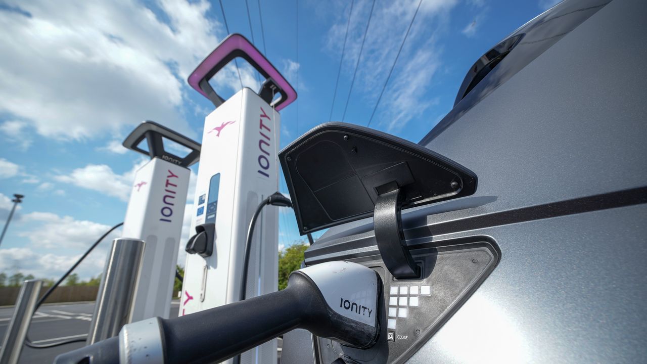 Auto elettrica, perché non esiste ancora un mercato dell’usato?