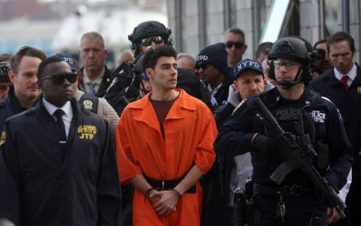 Luigi Mangione, gli Stati Uniti chiederanno la pena di morte per il giovane accusato dell’omicidio dell’ad di United Healthcare