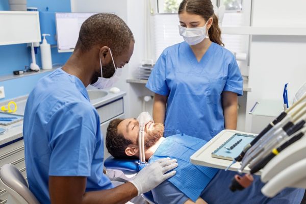 Gas esilarante, ora sappiamo come può aiutare a contrastare la depressione