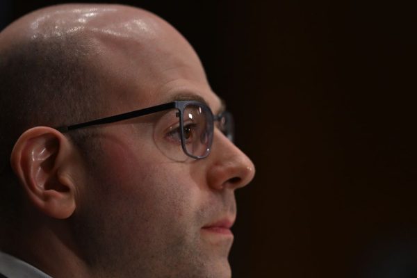 Stephen Miran, chi è e cosa sostiene l’ideologo dei dazi trumpiani