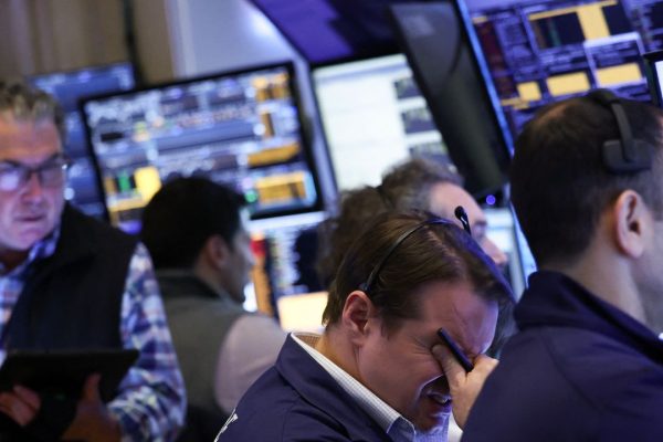 Insider trading, l’accusa a Trump è la prova che la “democrazia da esportazione” si è rotta. Forse per sempre