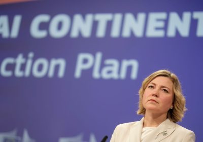 Burocrazia e intelligenza artificiale, l’Ue annuncia tagli alle regole