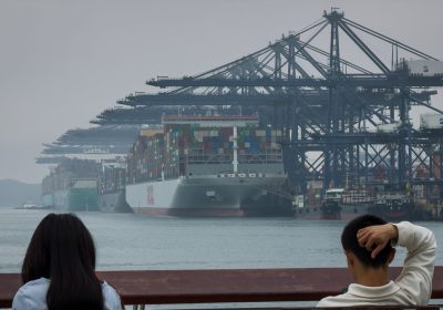 Le navi che inquinano dovranno pagare caro il costo delle emissioni