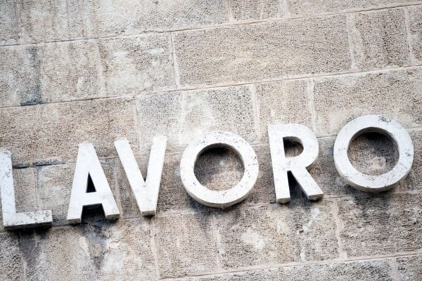 FuffAnnuncio: l’AI italiana che svela le trappole degli annunci di lavoro