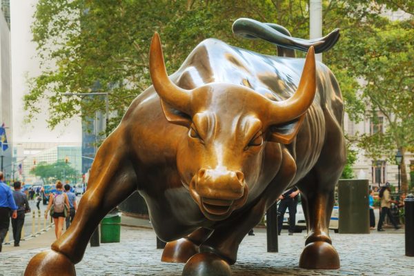 Mercato orso e correzione, come orientarsi nel panico finanziario dopo i dazi di Trump