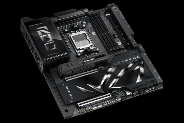 ASUS ROG Crosshair X870E Extreme: si superano i 1.200 euro per la scheda madre top AMD