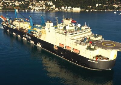 Nave posatubi, siamo saliti a bordo di una delle più grandi al mondo