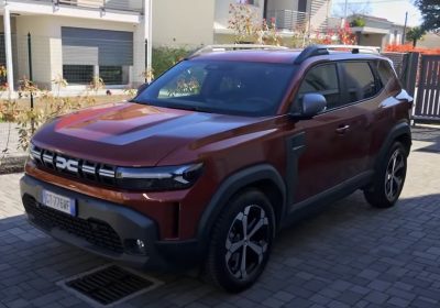 Dieci giorni con Dacia Duster Hybrid 140, quanto consuma davvero?
