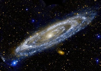 Galassie satelliti di Andromeda, puntano stranamente verso di noi e non si sa perché