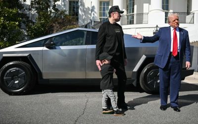 Trimestrale Tesla, utili in calo del 71%. E Musk fa un passo indietro dal Doge