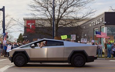 Controproteste Tesla, a difendere l’azienda c’è anche l’estrema destra