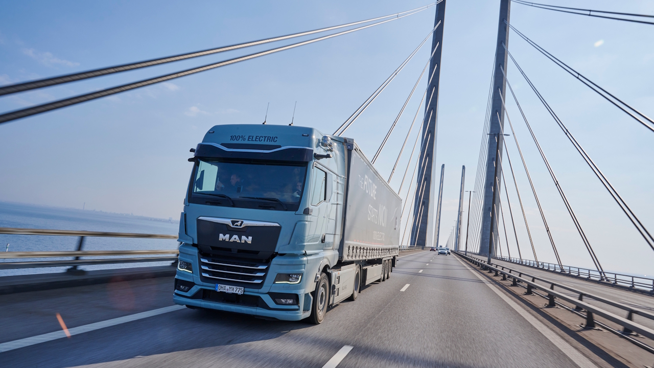 Il camion elettrico MAN eTGX ha percorso 3.400 km dall’Artico alla Germania con la sola ricarica pubblica