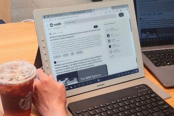 Il primo monitor E Ink a 60 Hz offre un boost alla produttività mobile con un occhio alla salute visiva