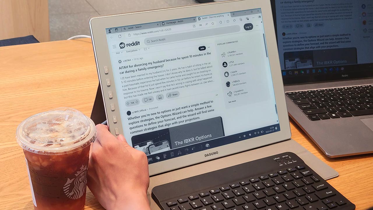 Il primo monitor E Ink a 60 Hz offre un boost alla produttività mobile con un occhio alla salute visiva