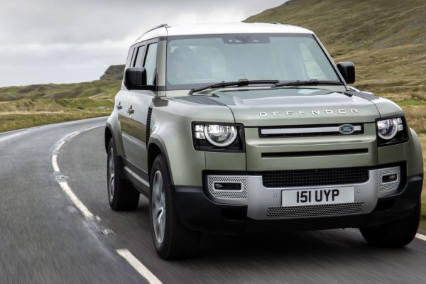 Jaguar Land Rover sospende temporaneamente le esportazioni verso gli Stati Uniti a causa dei nuovi dazi