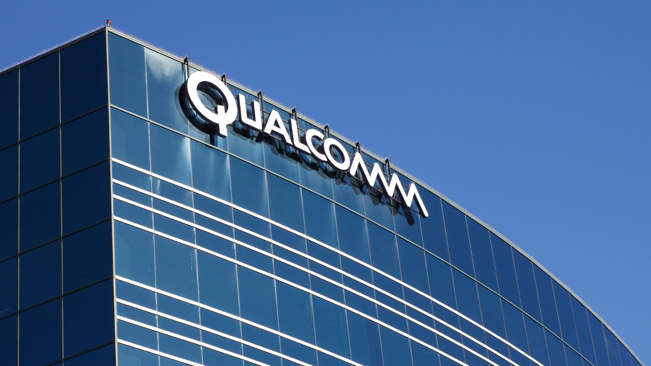 La britannica Alphawave nel mirino di Qualcomm dopo il ritiro di Arm
