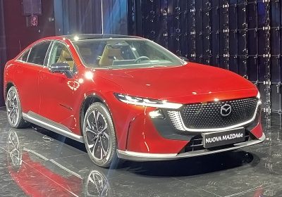 Mazda 6e lancio ufficiale: un'auto bella con cui Mazda fa sul serio nell'elettrico