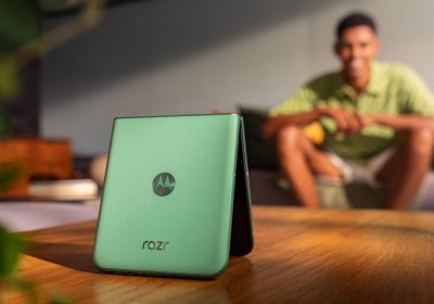 Motorola lancia razr 60 Ultra e razr 60, i nuovi smartphone foldable con moto ai