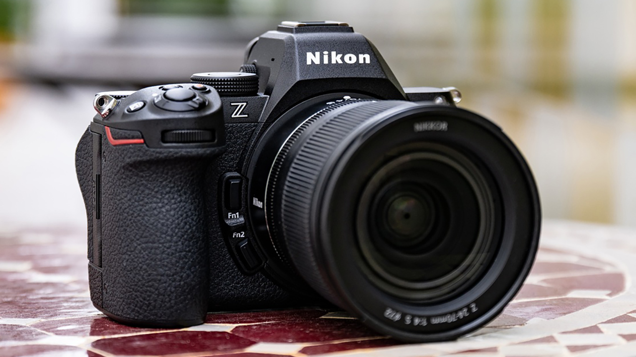 Nuova Nikon Z5II: la più full frame accessibile di casa Nikon si evolve