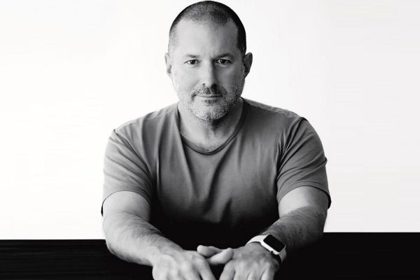 OpenAI vuole acquisire la startup IA di Jony Ive per 500 milioni di dollari?