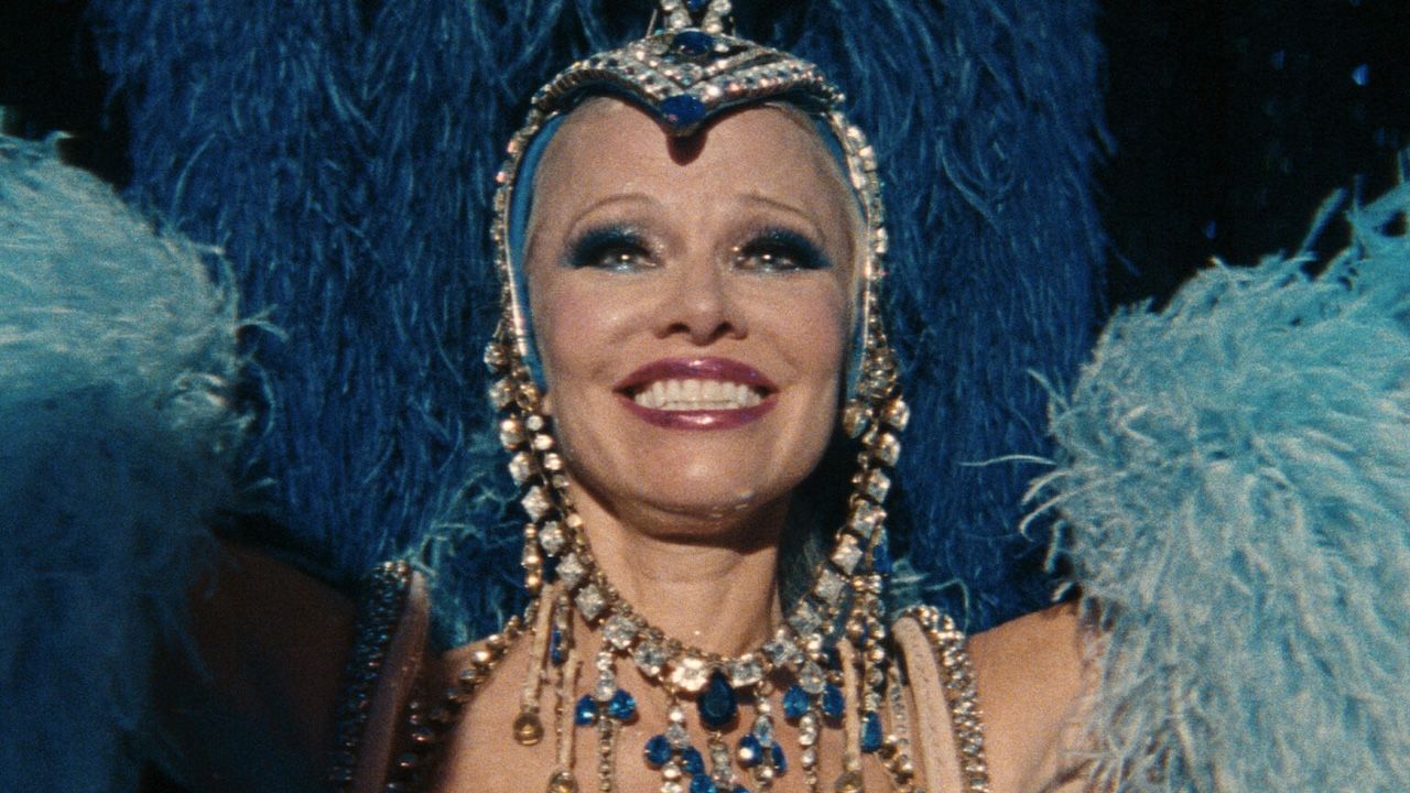 The Last Showgirl, il film con Pamela Anderson è un’opera preziosa e struggente