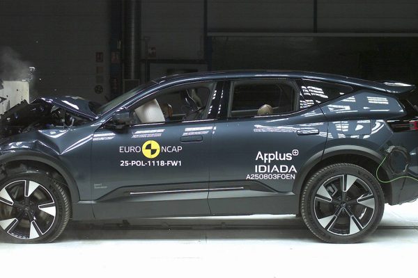 Polestar 3 raggiunge 5 stelle Euro NCAP: nuovi standard per la protezione dei bambini