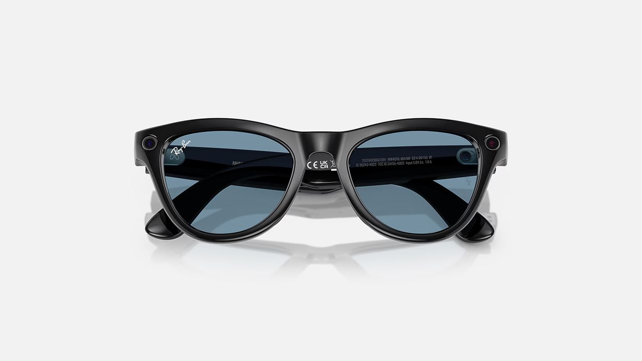 Gli occhiali Ray-Ban Meta possono ora tradurre live anche in italiano