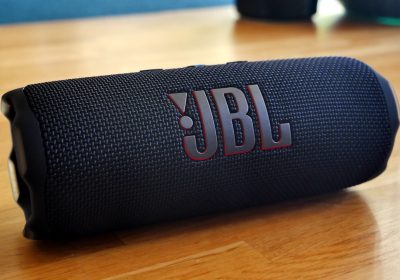 Black Friday JBL con sconti fino al 60%. Speaker e cuffie top a prezzi mai visti su Amazon