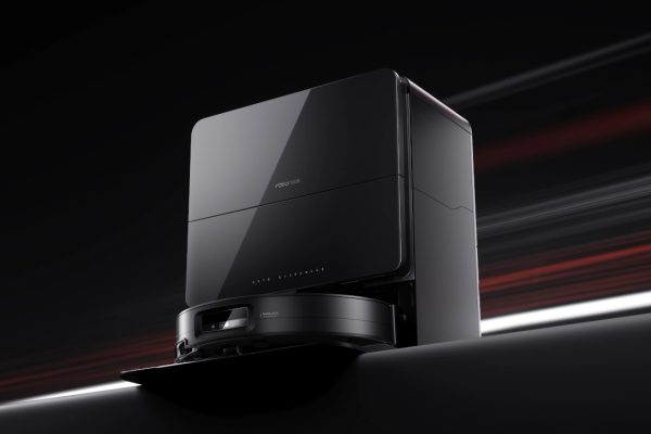 Roborock Saros 10 e 10R dominano il mercato: i robot aspirapolvere più richiesti ora in offerta con maxi coupon