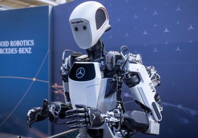 Il robot umanoide di Mercedes-Benz lavora già in fabbrica