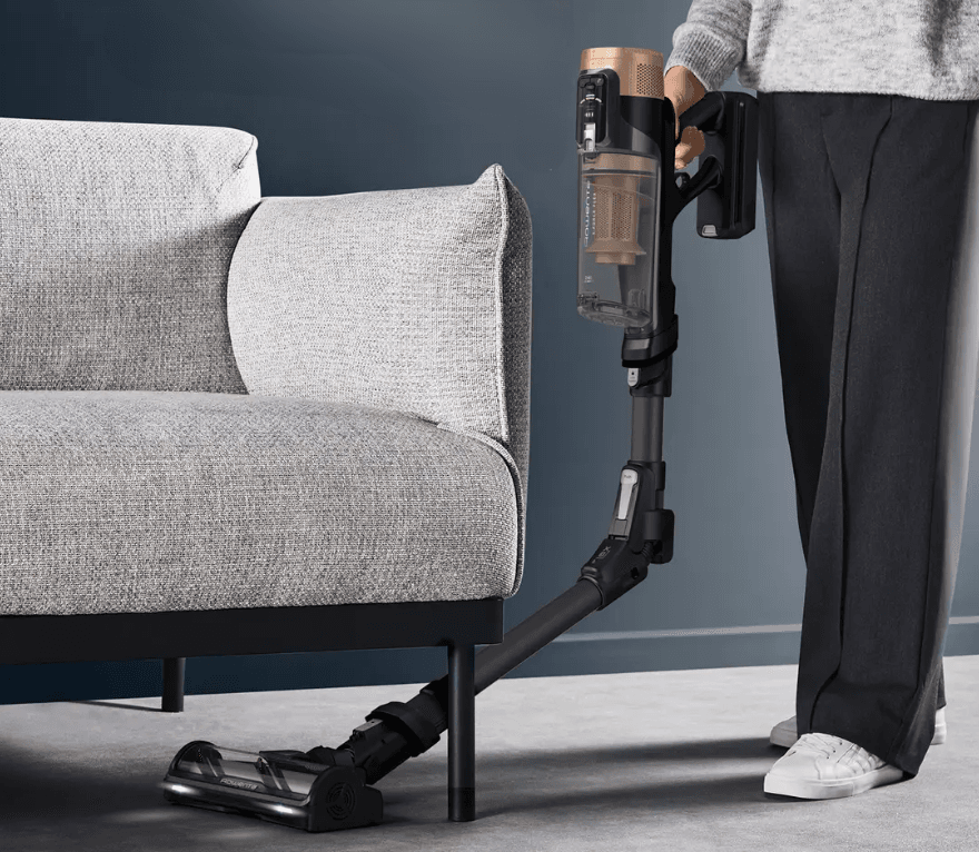 Rowenta X-Force Flex 14.80, l’aspirapolvere che si piega per andare sotto il divano