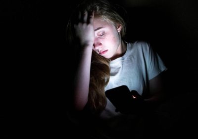 Meno ansia e depressione con una pausa dai social: i risultati della ricerca