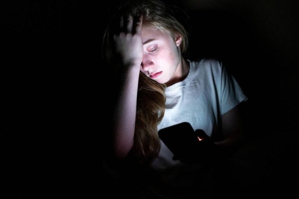 Social media e adolescenti: la battaglia invisibile per la salute mentale