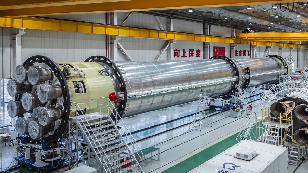 Sta proseguendo l'assemblaggio del razzo spaziale cinese riutilizzabile Landspace Zhuque-3