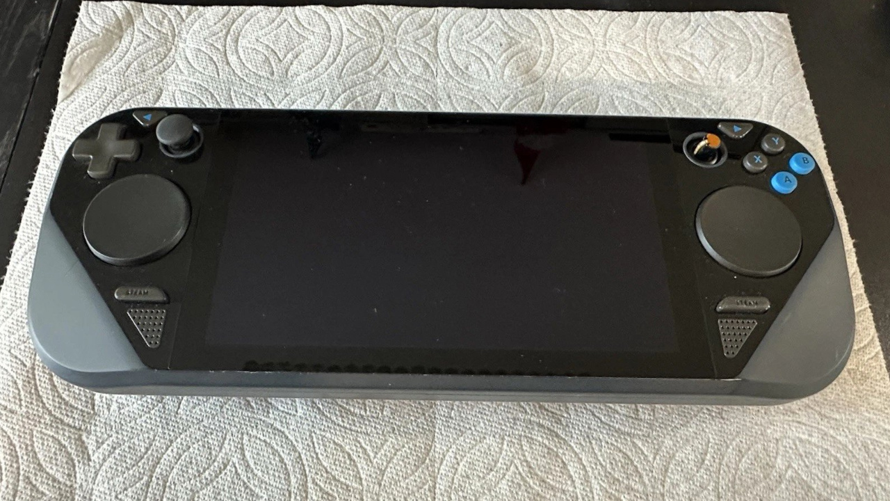 Steam Deck: un raro prototipo è stato battuto all'asta su eBay per 2.000 dollari