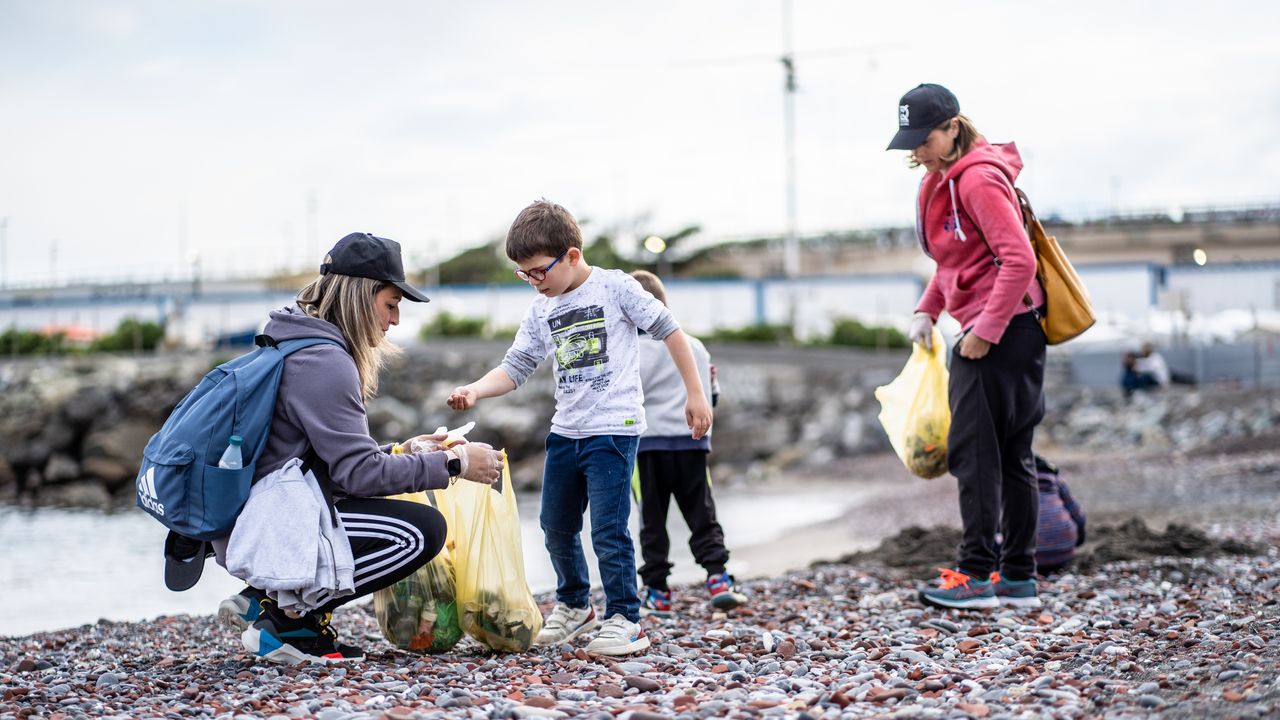Plastica, c’è un’app che permette di segnalarne la presenza nell’ambiente