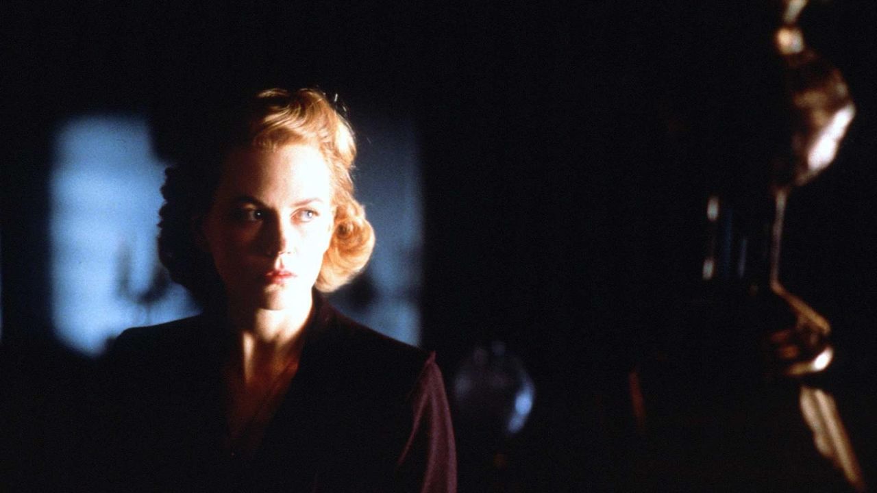 The Others, tutto sul film gotico firmato Alejandro Amenábar con Nicole Kidman