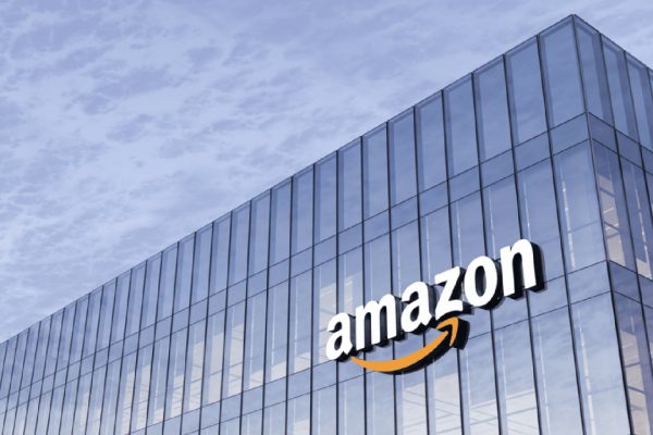Tutte le offerte Amazon da non perdere oggi: sconti top su MacBook M4, iPhone 16 Pro, iPad e Smart TV!