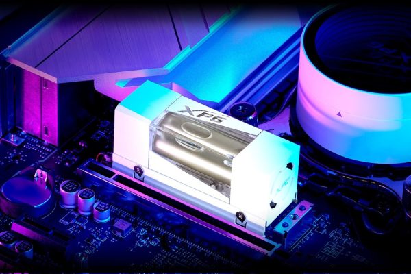 XPG Mars 980: SSD con velocità fino a 14.000 MB/s e raffreddamento a liquido integrato
