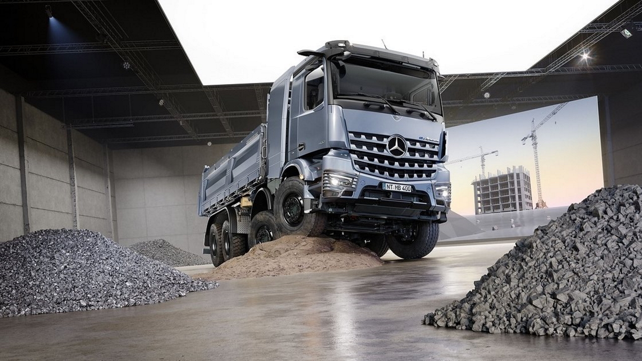eArocs 400: Mercedes-Benz Trucks svela il primo camion elettrico per il settore edile