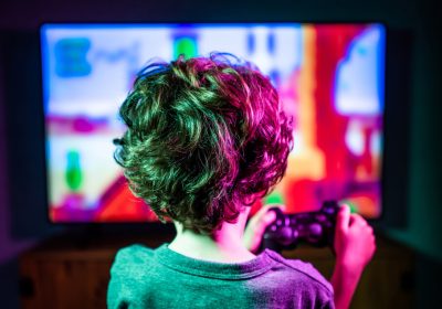 In Francia appello studiosi, ‘vietare gli schermi prima dei 6 anni’ – Web & Social