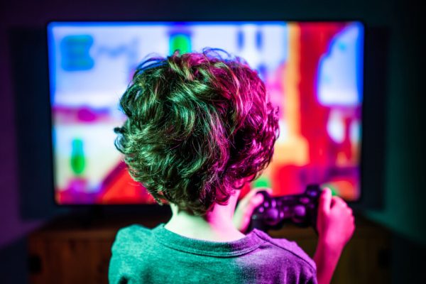 In Francia appello studiosi, ‘vietare gli schermi prima dei 6 anni’ – Web & Social